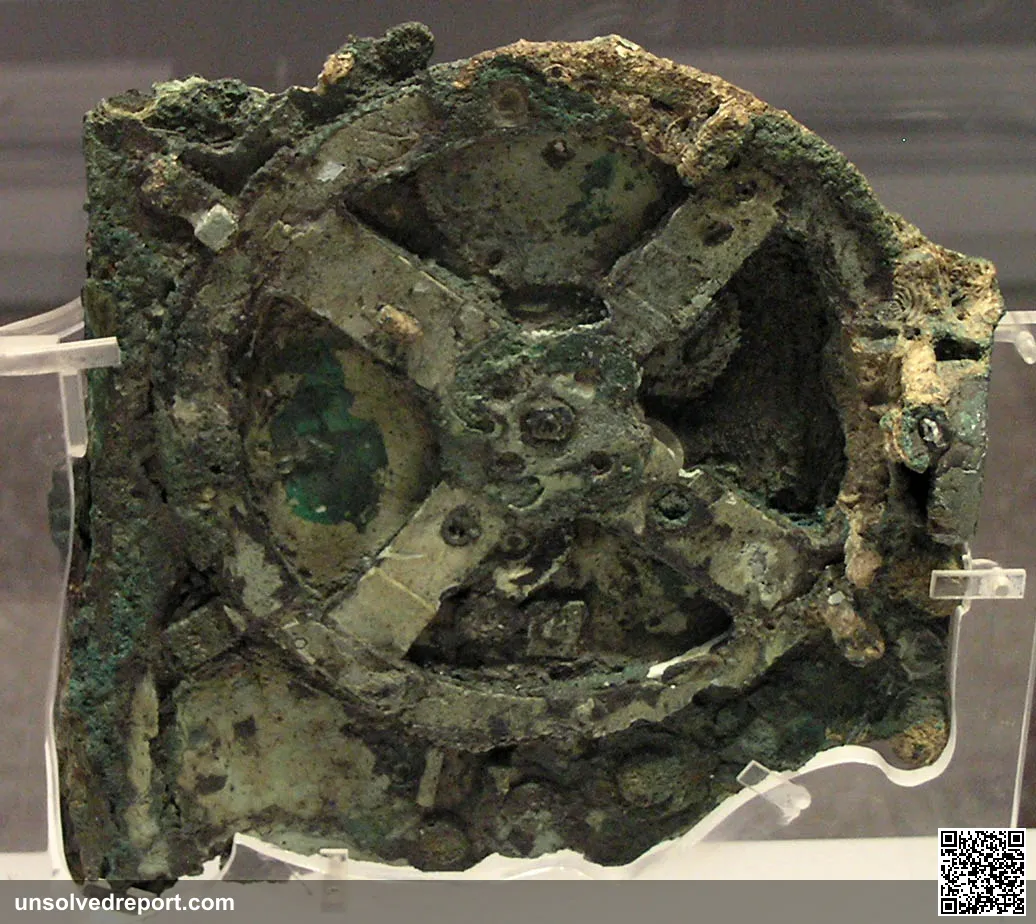 Fragment A of the Antikythera Mechanism showing corroded bronze gear wheels, National Archaeological Museum Athens