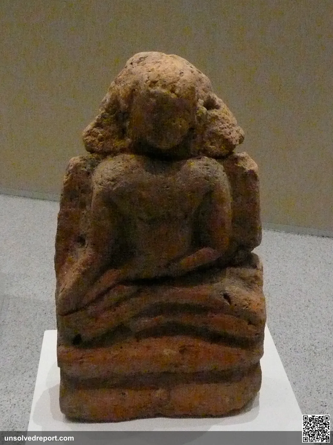 A Terracota Seated Buddha arch found at Pengkalan Bujang, South Kedah, from site 21/22, is dated c.1000-1100 CE. This a…