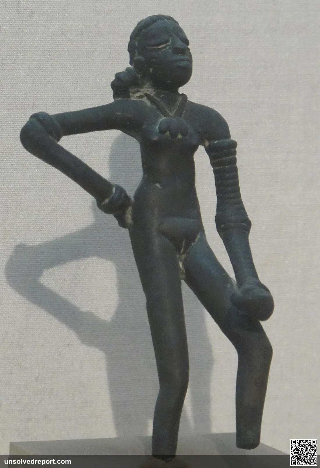 "Dancing girl" statuette. Copper. 14 cm high. Found in 1926 in a house in Mohenjo-daro.