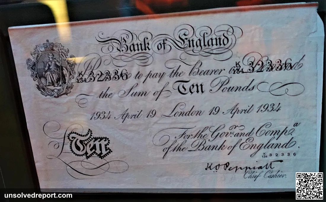 Forged British Bank Note from Operation Bernhard - www.joyofmuseums.com - International Spy Museum.