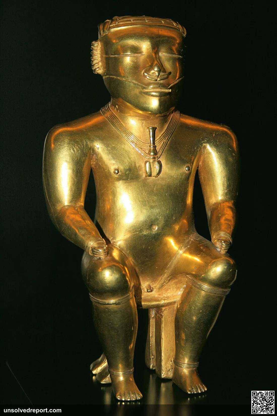 Golden statuette from the so-called «Quimbaya Treasure», a collection of 200 golden objects (500-1000 AD) given to Spai…